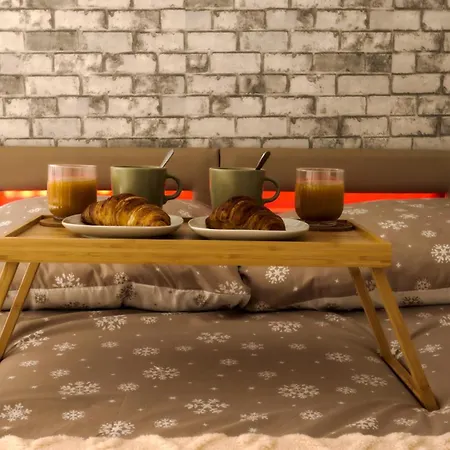 Apartament Kedge 5 - Proche Centre, Tram & Universites Talence